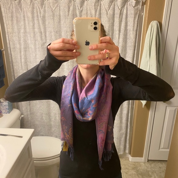 Pashmina Scarf - Picture 2 of 4